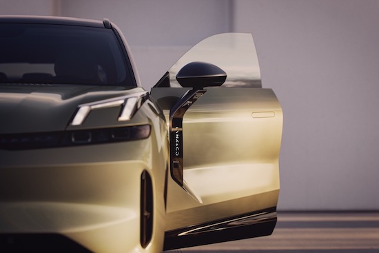 Tomorrow's new frontier, crossing the border, Lynk & Co's new new energy SUV Lynk & Co's 08 debut _fororder_image003