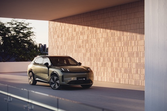 Tomorrow's new frontier, crossing the border, Lynk & Co's new new energy SUV Lynk & Co's 08 debut _fororder_image001